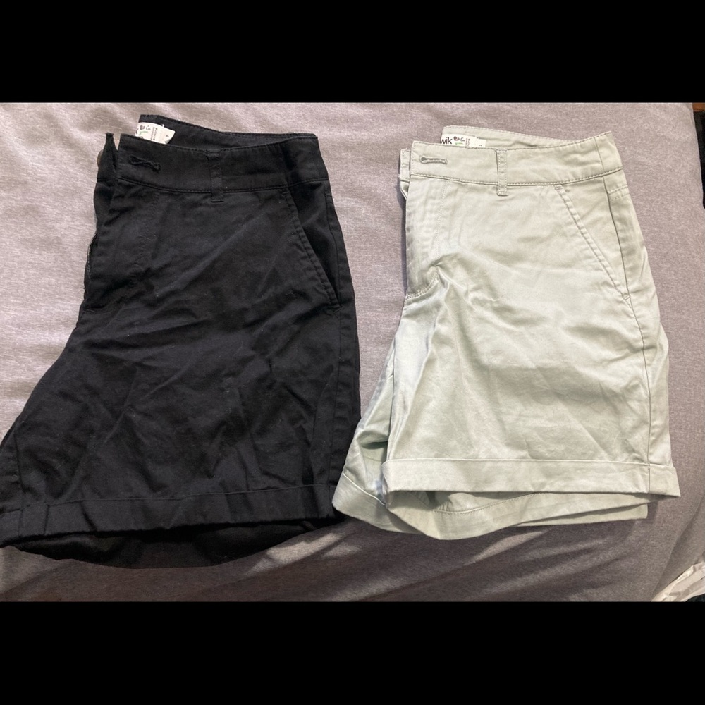 2 pairs of shorts size 3 Twik